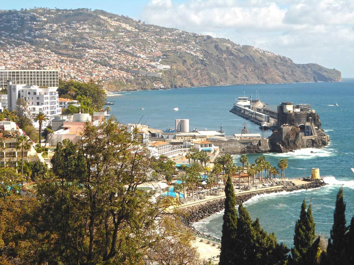 Miramar Apartment With Pool By Hr Madeira Funchal  Exteriör bild