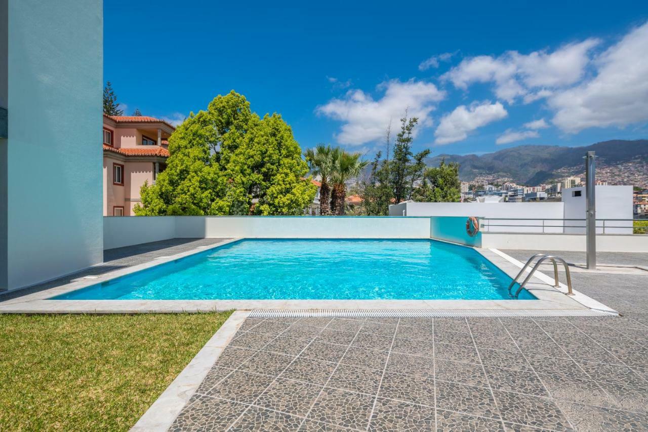 Miramar Apartment With Pool By Hr Madeira Funchal  Exteriör bild